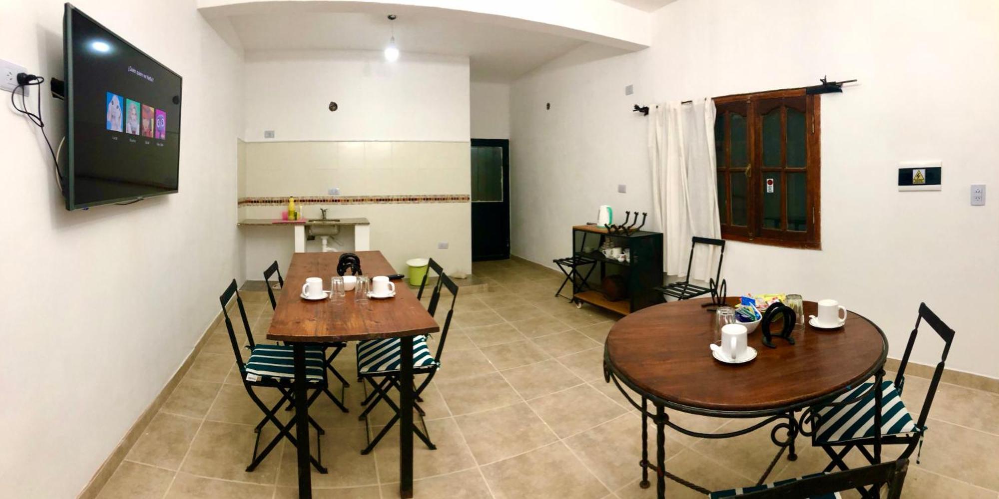 Hostal Los Faroles Chicoana 外观 照片