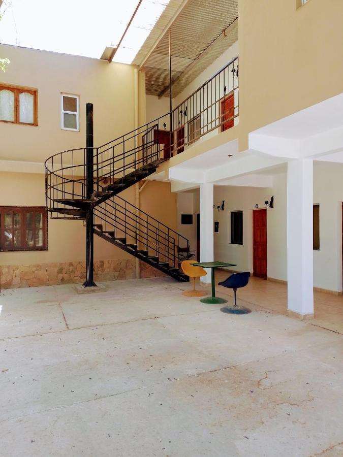 Hostal Los Faroles Chicoana 外观 照片