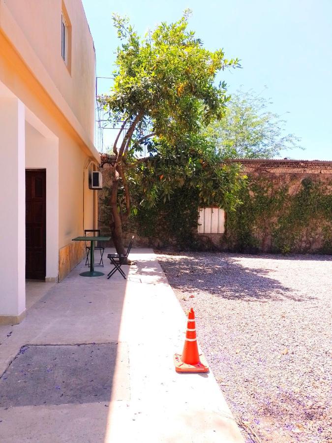 Hostal Los Faroles Chicoana 外观 照片