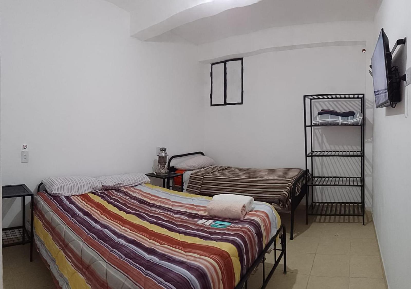 Hostal Los Faroles Chicoana 外观 照片