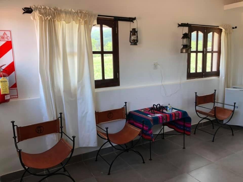 Hostal Los Faroles Chicoana 外观 照片